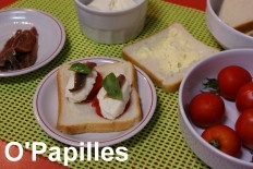 croque-tomates-basilic-anchois02.jpg